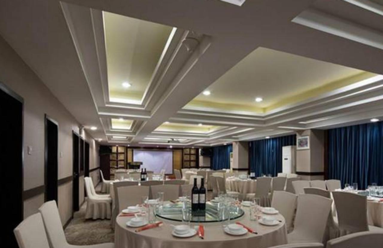 Wanxing Hotel Chao Yang Square Branch Наньнін Екстер'єр фото