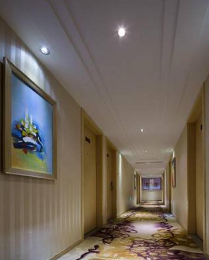 Wanxing Hotel Chao Yang Square Branch Наньнін Екстер'єр фото